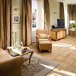 Mandarin Oriental,