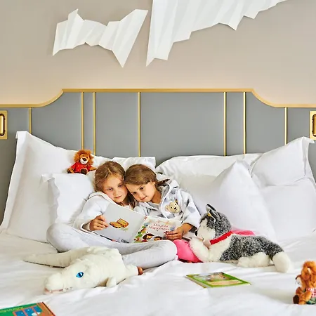 Mandarin Oriental,