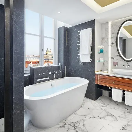 Mandarin Oriental, Munich