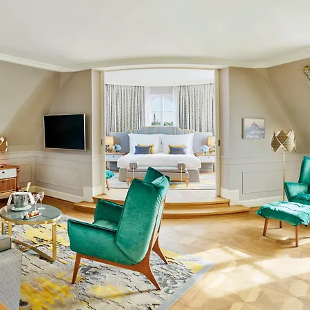 Mandarin Oriental,