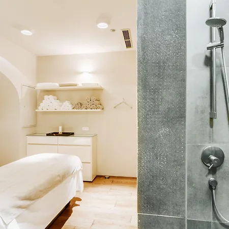 Mandarin Oriental, Szálloda 5*