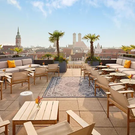 Mandarin Oriental, 호텔