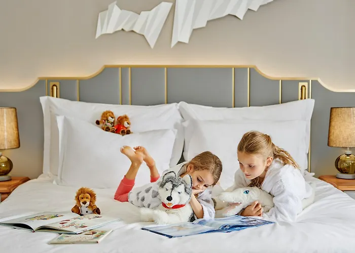 Mandarin Oriental, Hotel