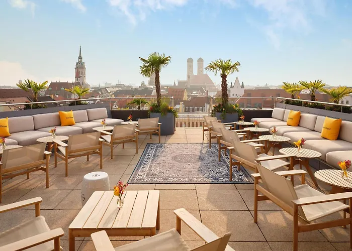 Mandarin Oriental, Hotel