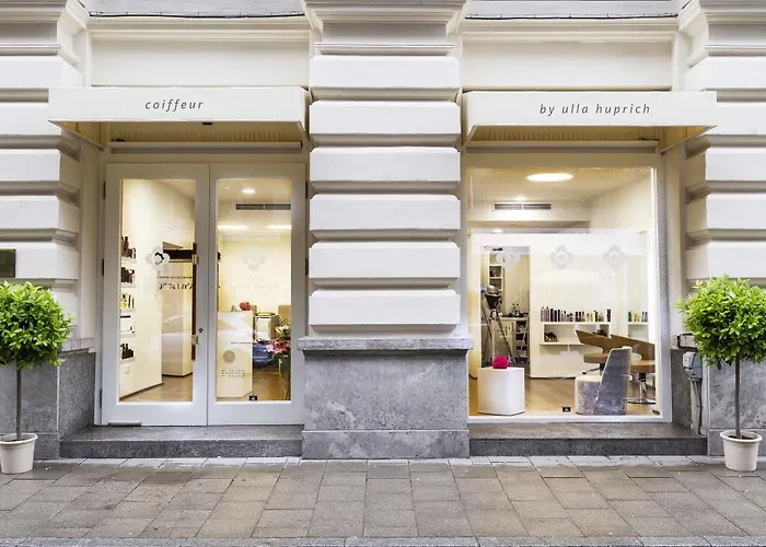 Mandarin Oriental, Hotel